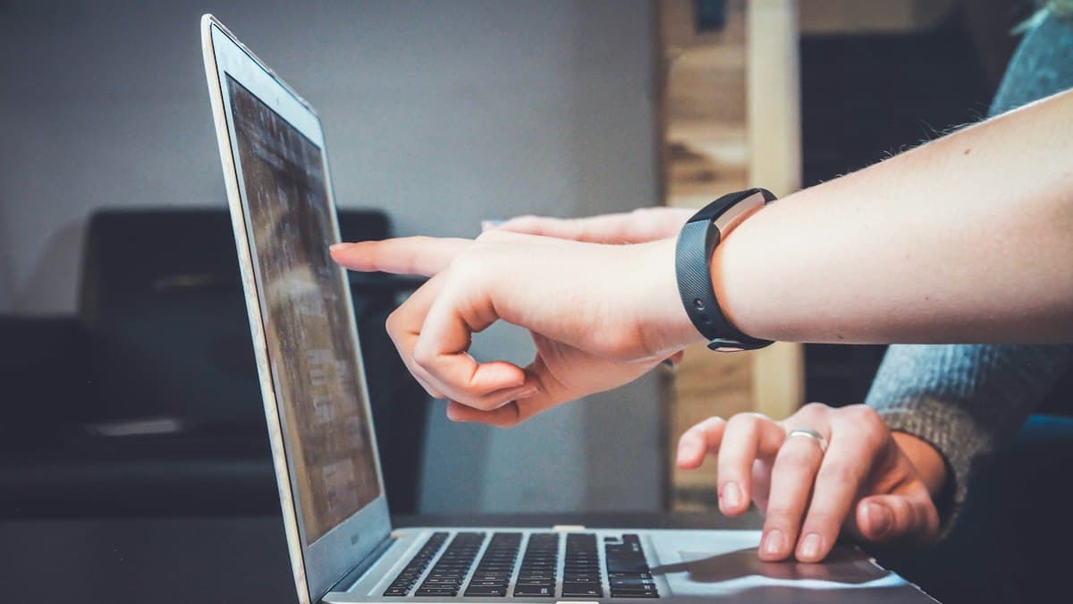 How to Use Instagram Broadcast Channels for VIP Customer Announcements and Sales - instagram broadcast channels community nurture guide by Sadab